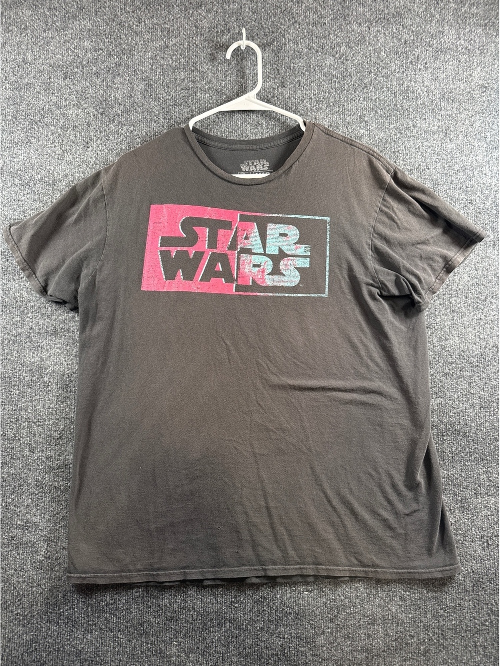 Star Wars Men’s Large Black Distressed Logo Graphic T-Shirt Lucasfilm